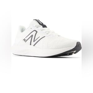New Balance Dynasoft Pro Run V2 Running Shoes Womens‎ 11 B White WPRORLW2 EUC